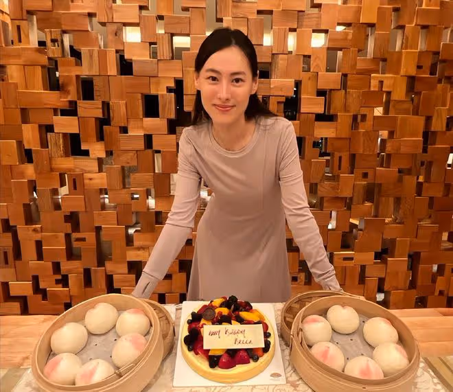 35歲梁洛施:豪門之路剛剛開始