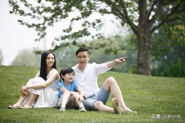 我媽生病老婆只用嘴孝順,岳母患病我也出嘴,老婆卻不滿,太雙標