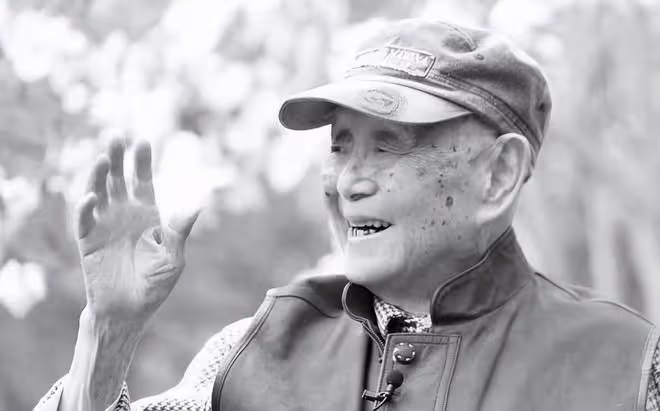 黃永玉離世,享年99歲,成龍曬合影悼念大師,願您一路走好