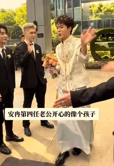 韓安冉婚禮太豪氣,包下高檔酒店,多輛勞斯萊斯接親,花費300萬