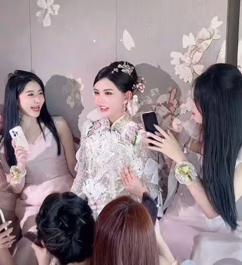 韓安冉婚禮現場曝光,宋浩然全程直播,被網友吐槽拿婚姻炒作