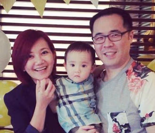 梁靜茹演唱會狀態惹爭議，面部發福肩膀厚實，近照被指撞臉賈玲