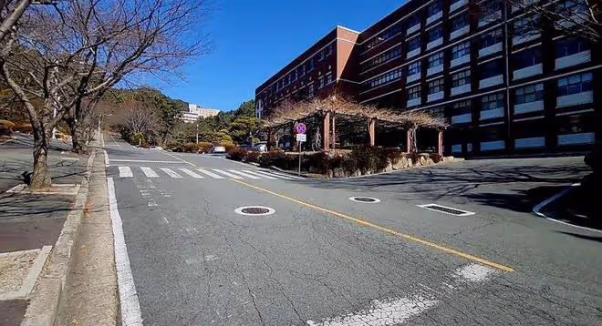 傳聞中國人留學生最多的釜山大學是？