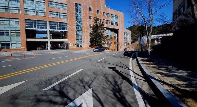 傳聞中國人留學生最多的釜山大學是？