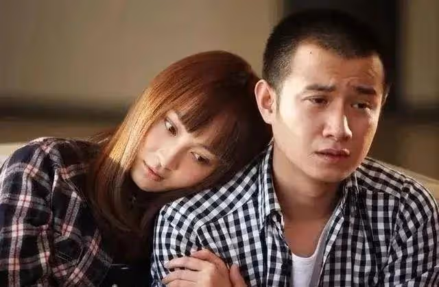 39歲文章夜生活瀟灑!深夜與美女聚餐喜笑顏開,新女友疑並未同行