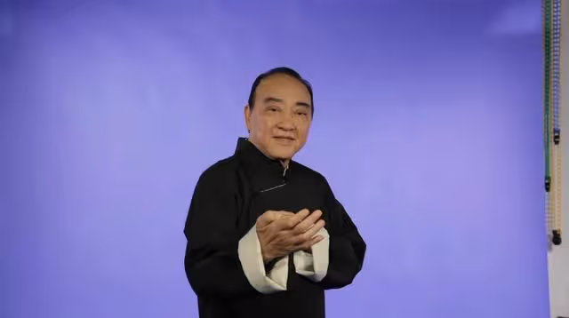 香港知名老戲骨晚年淒涼,獨居無人照顧,拍戲幾十年沒錢做手術