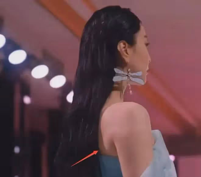 范冰冰:巴黎時裝周重回巔峰,成為壓軸嘉賓力壓劉雯格外驚艷