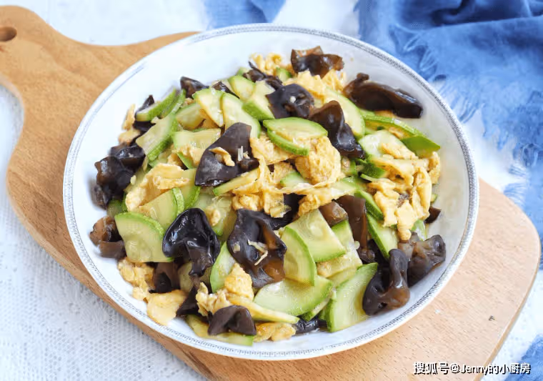夏天我家最饞這5道素菜,健康不油膩,三天兩頭做一次,回回光碟