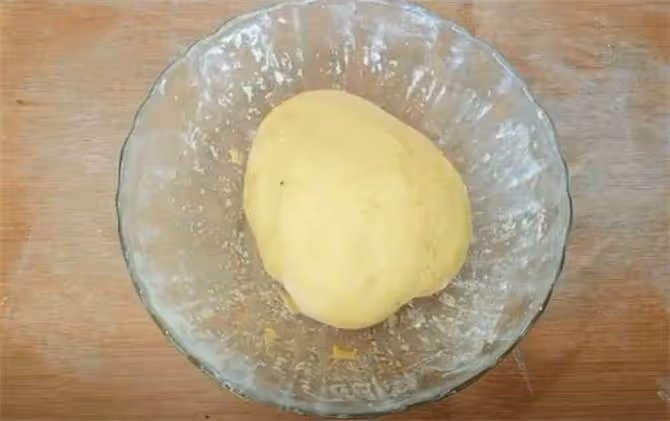 2塊南瓜3勺麵粉，不加一滴水，蒸出的饅頭，蓬鬆暄軟，孩子超喜歡