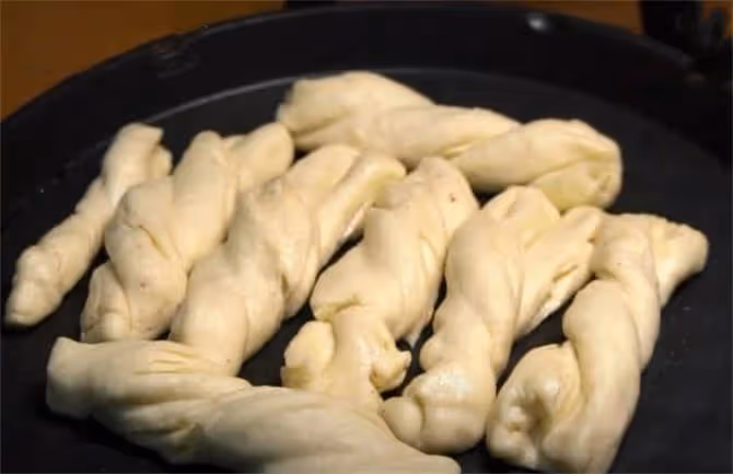 麵食最簡單的做法,不發麵,不醒面,5分鐘一鍋,全家人都喜歡