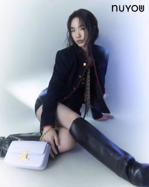 小S長女走成熟路線,17歲許曦文衣著性感時尚,高級厭世臉太養眼