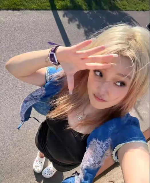 李靜女兒:放假回國,身材火辣越長越像媽,一細節顯示她不愛攀比