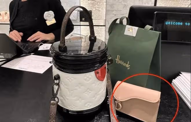 李靜女兒:放假回國,身材火辣越長越像媽,一細節顯示她不愛攀比