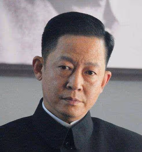 王志文:前任波及半個娛樂圈,最後娶圈外人,為何結婚12年無緋聞