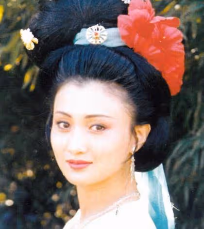 王志文:前任波及半個娛樂圈,最後娶圈外人,為何結婚12年無緋聞