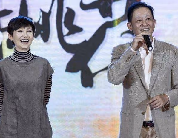 王志文:前任波及半個娛樂圈,最後娶圈外人,為何結婚12年無緋聞