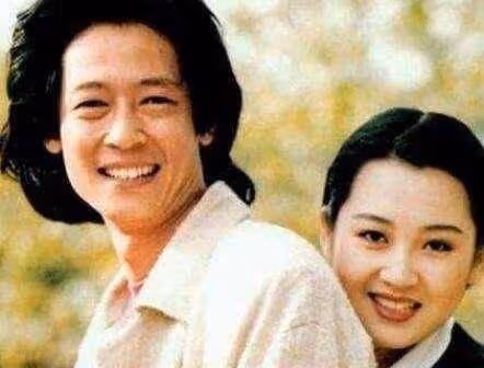 王志文:前任波及半個娛樂圈,最後娶圈外人,為何結婚12年無緋聞