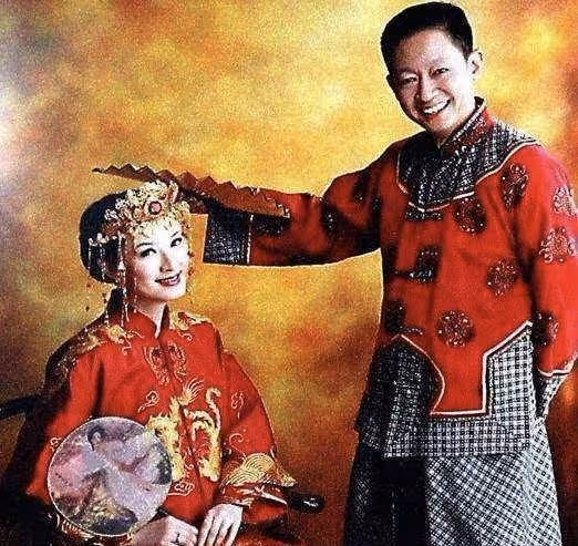 王志文:前任波及半個娛樂圈,最後娶圈外人,為何結婚12年無緋聞