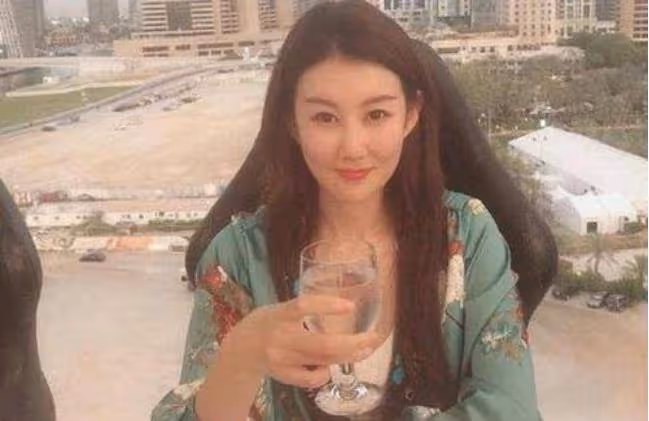 王寶強「痴心不改」愛美人,與新女友馮清傳來喜訊,網友:圖他啥