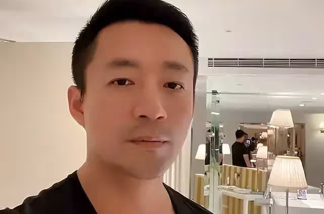 汪小菲曝去大S家接孩子回京過暑假,推掉了很多其他工作,原因很實在