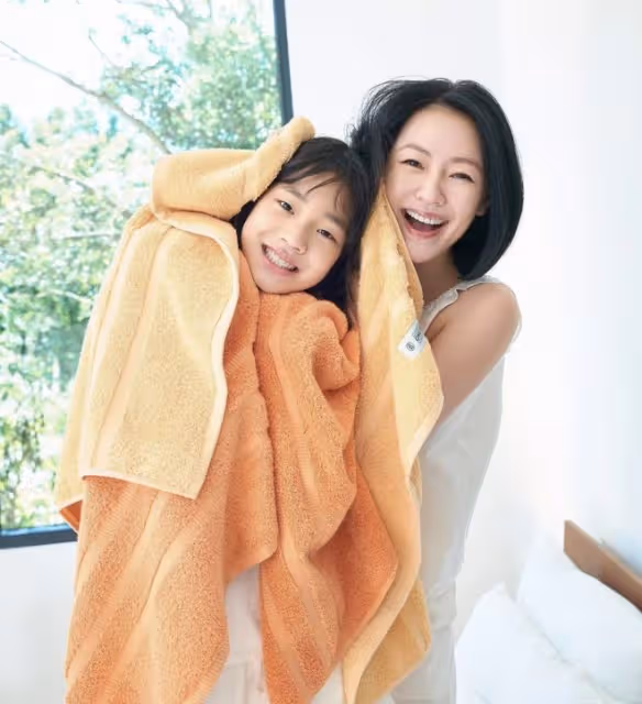 小S不受風波影響,攜11歲小女兒拍廣告,許老三氣質大變超像媽媽