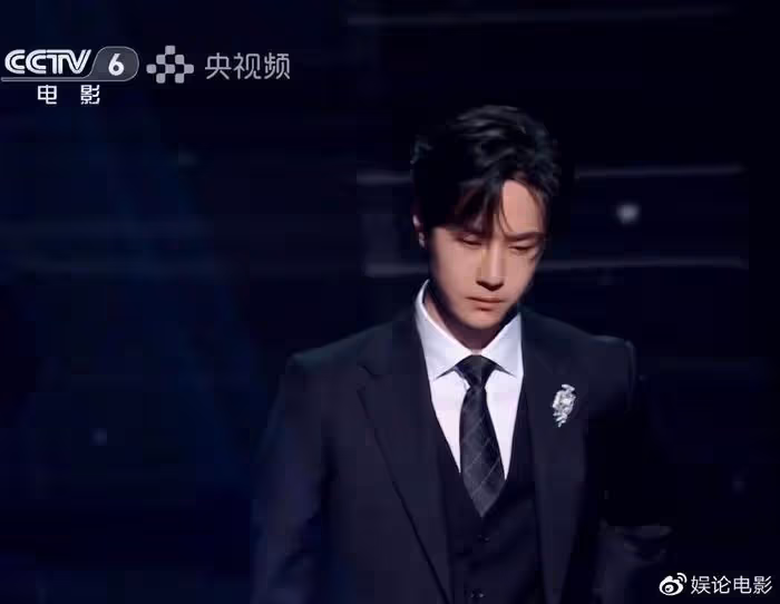 丁太升回應王一博粉絲的質問,內涵王一博沒文化,不如他兒子