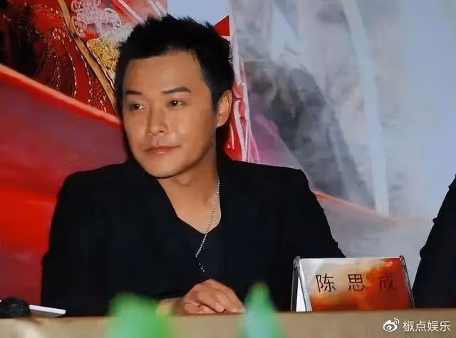 公開支持「一夫多妻」,結婚6年出軌6次,還是花心才子最懂女人心