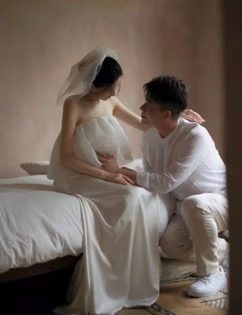 主持人沈濤喜得一子!激動陪產親剪臍帶,圈外妻子高顏值孩子像爸