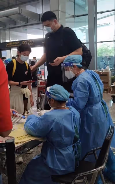 網曝姚明體重失控身體變差，露面400斤塊頭大壯，愛妻葉莉很自責