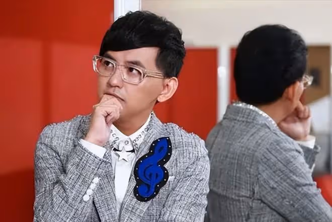 汪小菲直播赴台接娃回北京,玥兒迫不及待跟爸走,大S默許不敢言