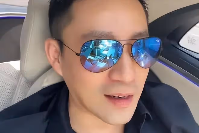 汪小菲直播赴台接娃回北京,玥兒迫不及待跟爸走,大S默許不敢言