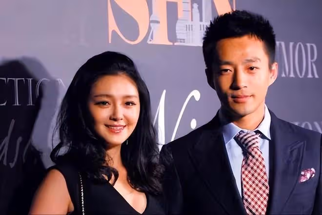 汪小菲直播赴台接娃回北京,玥兒迫不及待跟爸走,大S默許不敢言