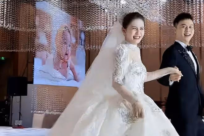 王思聰前任甜仇直播大婚現場!新郎被曝是官二代,證婚人來頭不小