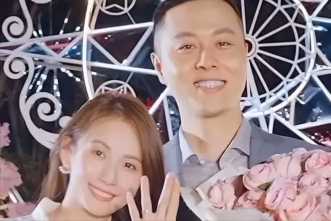 王思聰前任甜仇直播大婚現場!新郎被曝是官二代,證婚人來頭不小