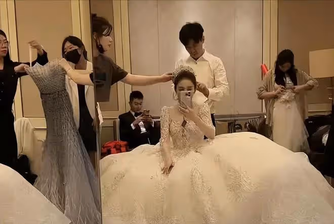 王思聰前任甜仇直播大婚現場!新郎被曝是官二代,證婚人來頭不小