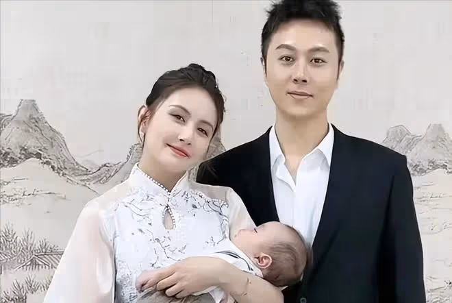 王思聰前任甜仇直播大婚現場!新郎被曝是官二代,證婚人來頭不小