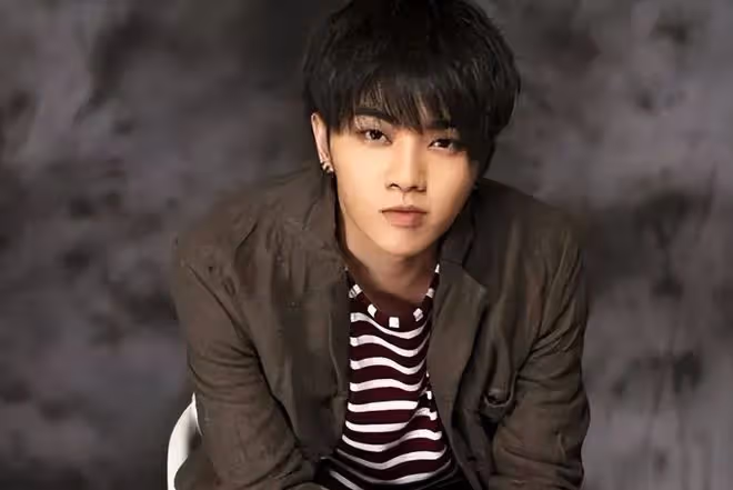 央視不再給華晨宇「留面子」,時代拋棄你的時候,連招呼都不會打