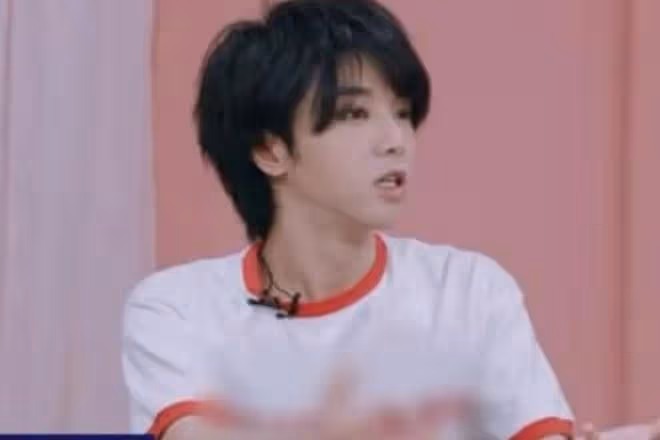 央視不再給華晨宇「留面子」,時代拋棄你的時候,連招呼都不會打