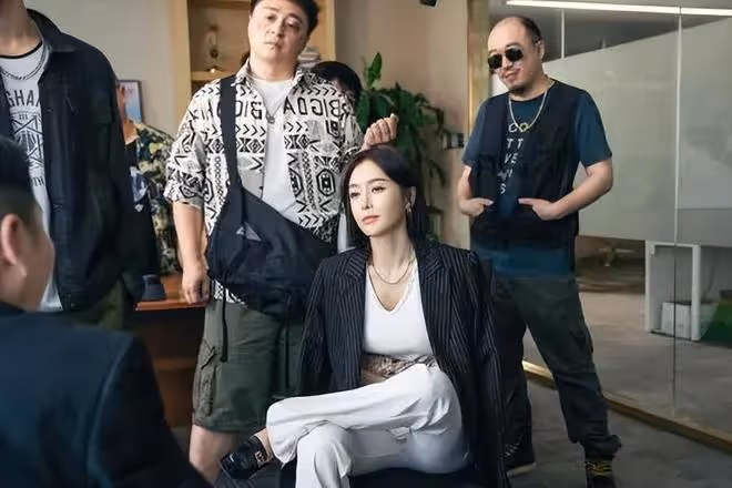 秦嵐,收手吧!沒完沒了的「秀身材」,再性感觀眾也會看膩