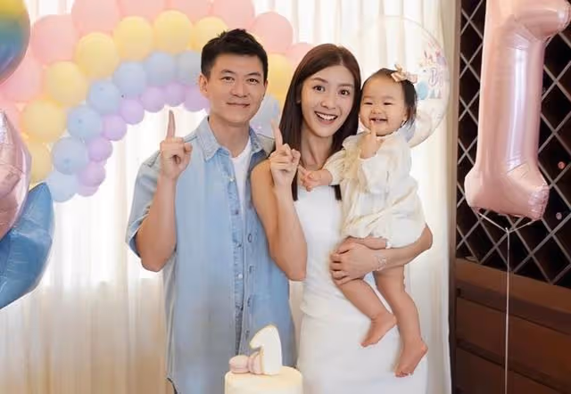 恭喜!香港知名女星宣布二胎懷子,如願嫁入豪門住過億海景豪宅
