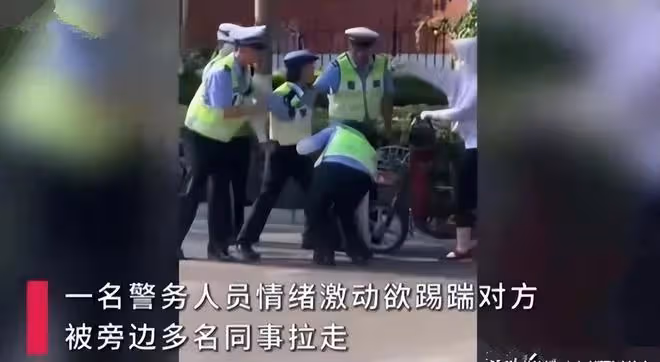 山東聊城女女交警罵人後續:真實身份遭曝光,網友:少來這一套