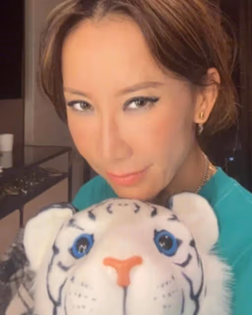 心痛!48歲李玟因抑鬱症輕生去世,孫紅雷鄧紫棋熊黛林等發文痛悼