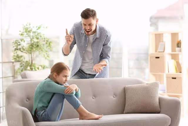 侄子結婚,作為姑姑的我隨禮8000,離開時,嫂子給我10000