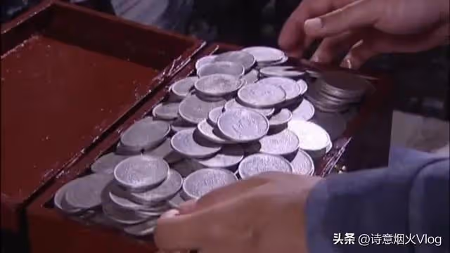 67歲阿姨自述:老伴走了才明白,餘生,錢才是我唯一的靠山