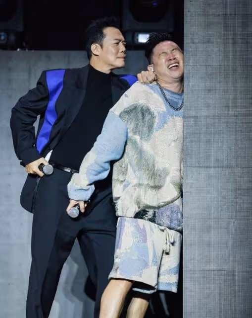 歐陽靖上海站巡唱！與謝天華重演《潛行追擊》劇情
