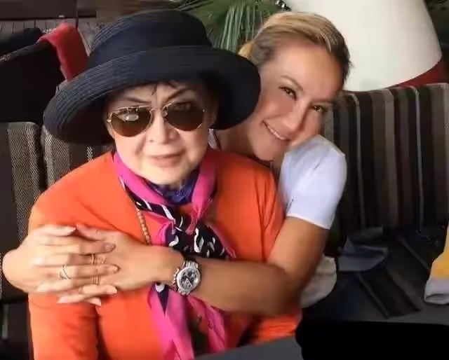 李玟自殺搶救3個細節:在姐姐家浴室用利器割腕,一度恢復心跳
