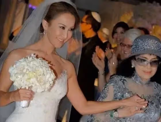 李玟48年人生4個關鍵詞:身家40億,9次人工受孕失敗,老公背叛