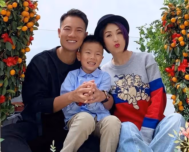 楊千嬅英國被偶遇!狂購奢侈品一頭紫發太惹眼,下月回國開演唱會
