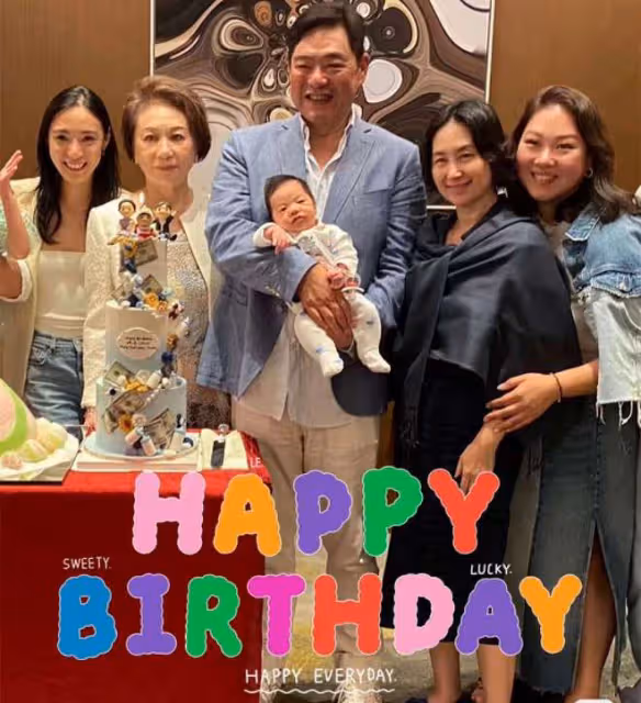62歲富豪為兒子豪辦滿月宴!寶寶長得像36歲姐姐,乾媽何超瓊到賀
