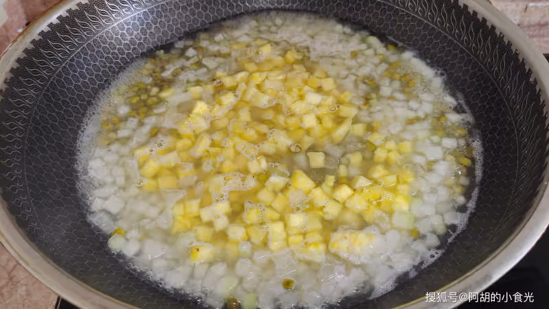 綠豆和它更配,很少人知道!夏天常煮一碗,掃光暑氣濕氣,酸酸甜甜解暑好幫手